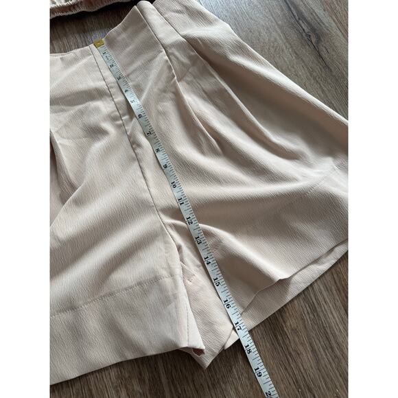 Beige One-Shoulder Crop Top and Pleated Shorts Set  Size Large - Picture 3 of 8